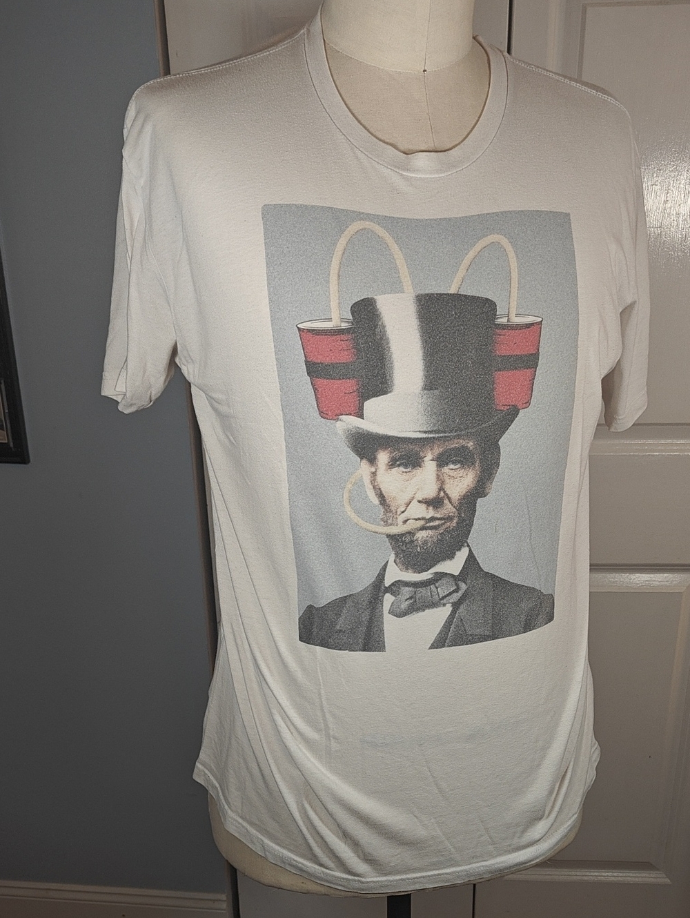 Riot Society Men Abe Lincoln Red Solo Cup Graphic T-Shirt XL